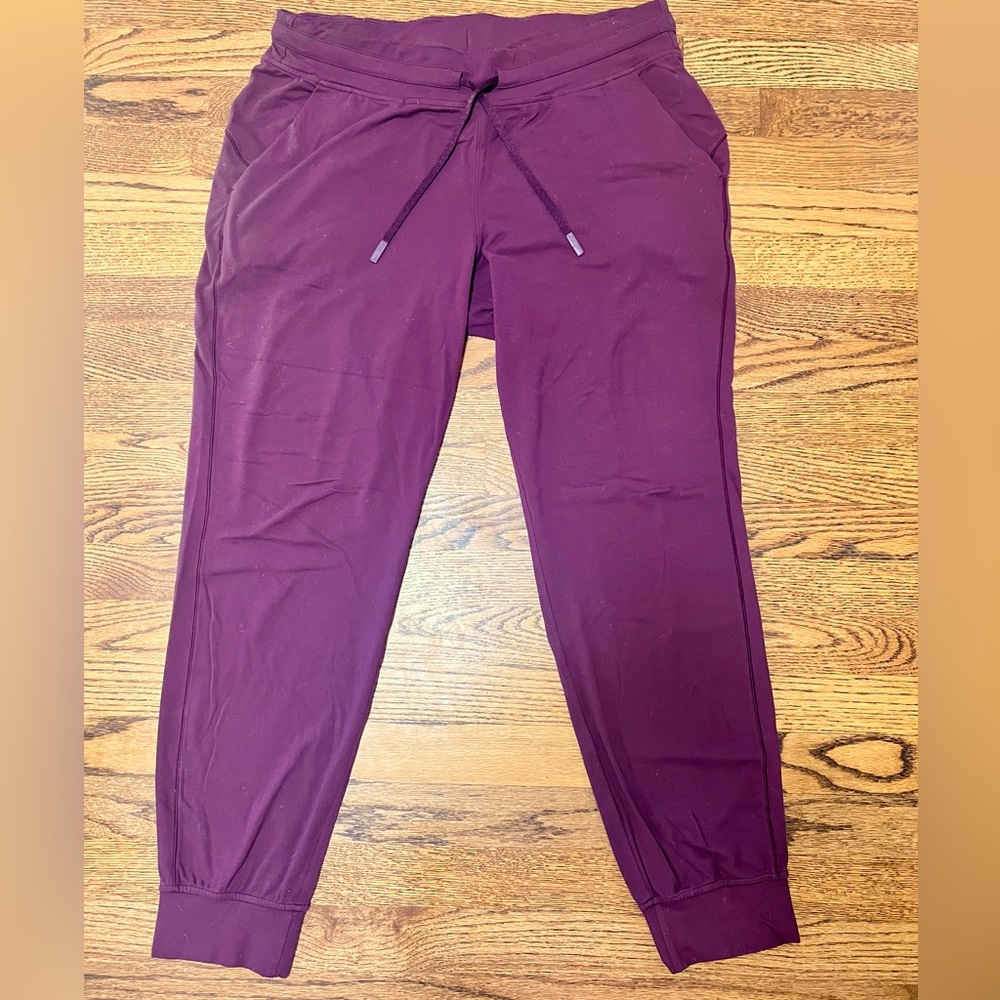 Lululemon Ready to Rulu high-rise joggers in Cassis